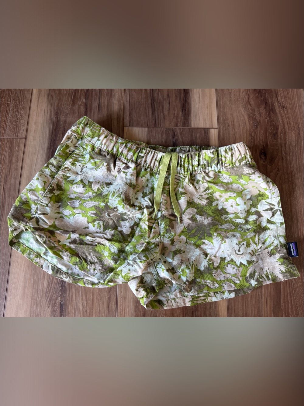 Patagonia Floral Print Elastic Waist Shorts in Green and Cream